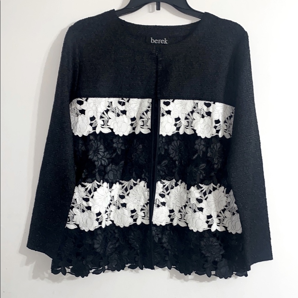 Berek Black and White Boxy 3/4 Sleeve Embellished Blouse